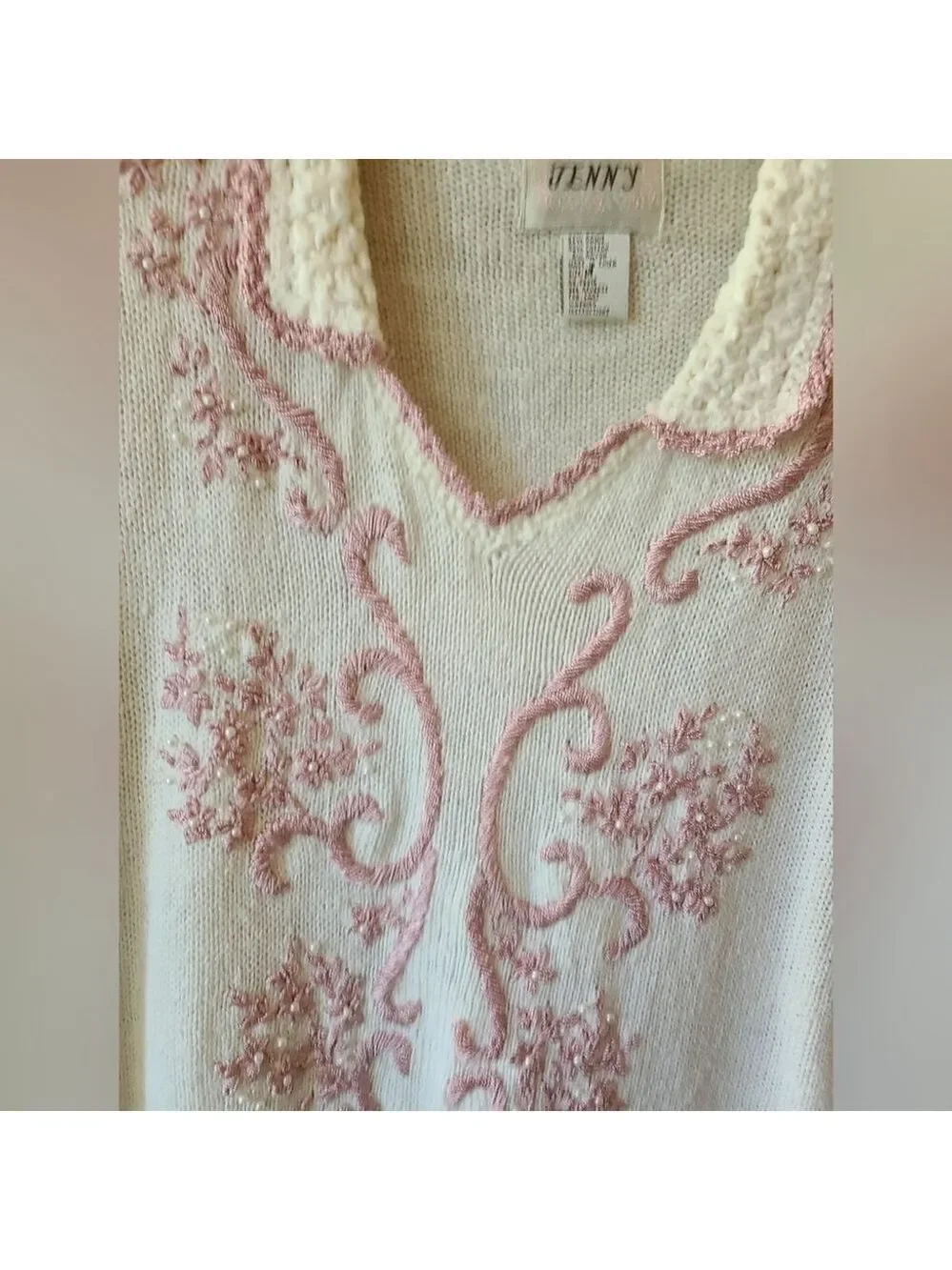 Embroidered Vintage V-Neck Sweater by Jenny, Size M
